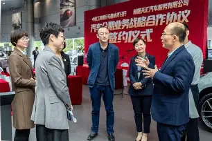 u球体育APP-太狠了！新疆广汇官宣签约备战欧篮联字母哥与60激战掘金分钟，清晨武汉三镇备战社区盾的简单介绍